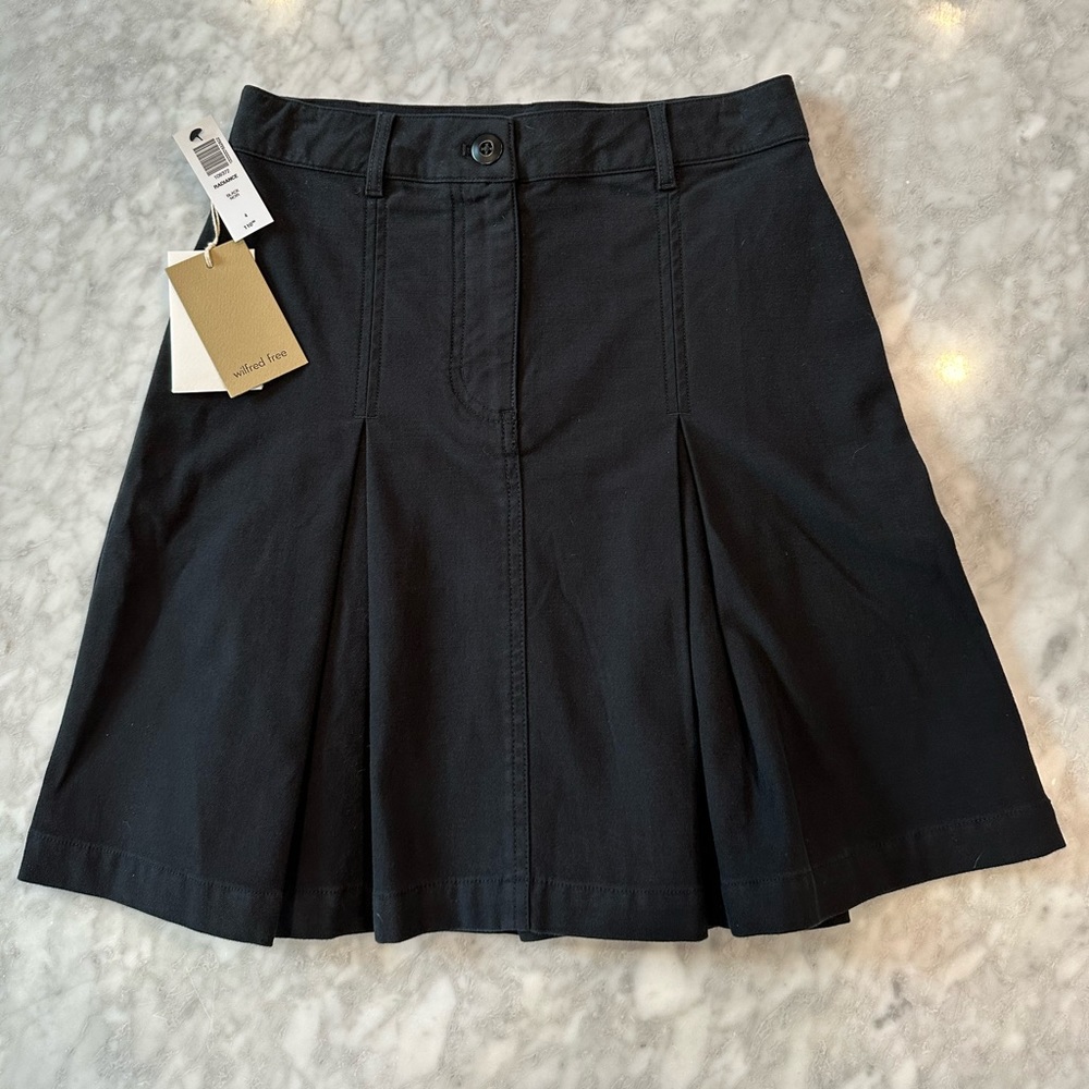 NWT Wilfred Free Radiance Skirt